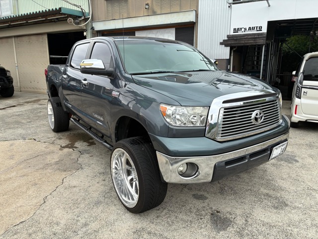 Toyota Tundra 1