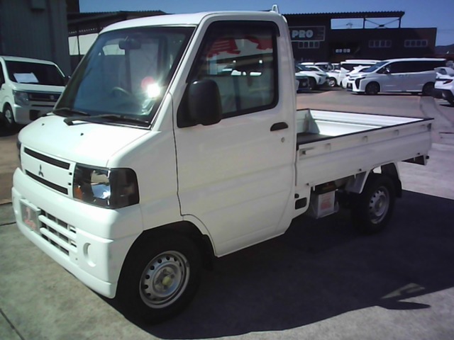 2010 Mitsubishi Minicab Truck