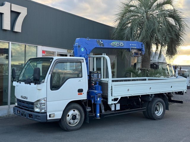2014 Isuzu Elf