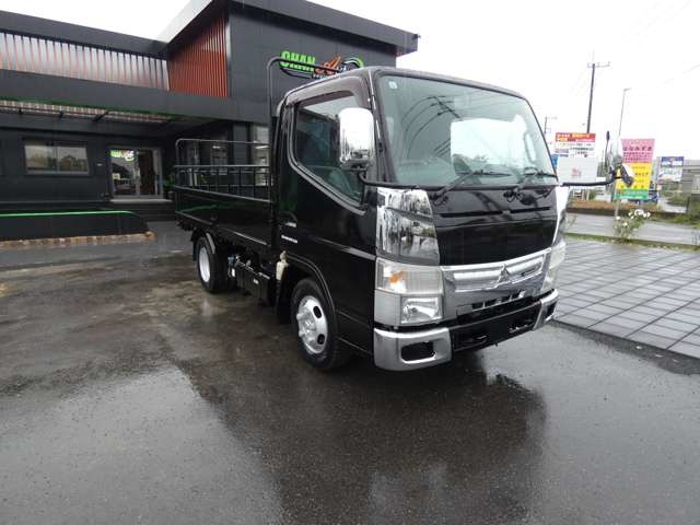 Mitsubishi Fuso Canter 2