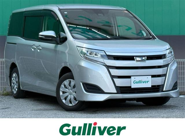 Toyota Noah 1