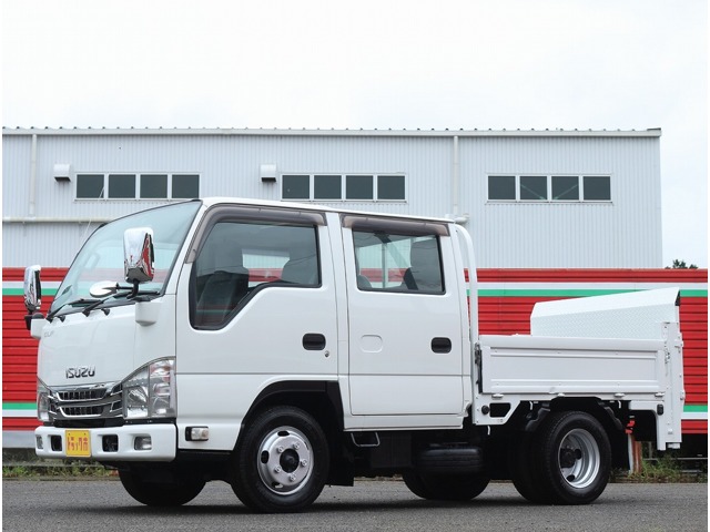Isuzu Elf 1