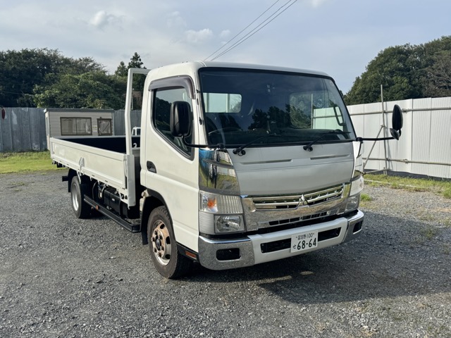Mitsubishi Fuso Canter 1