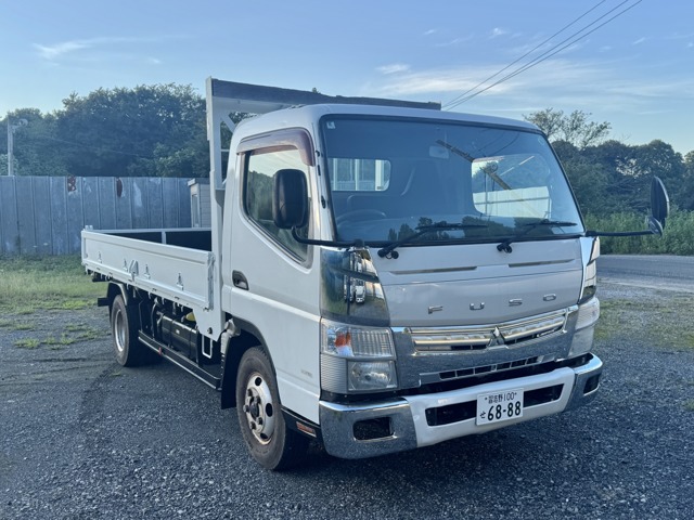 Mitsubishi Fuso Canter 1