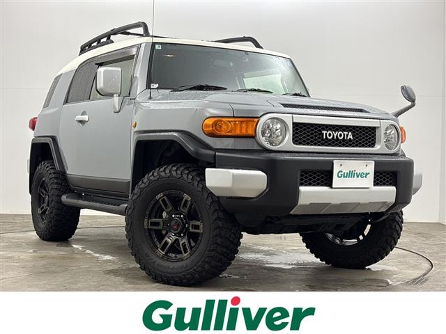 Toyota FJ Cruiser 2