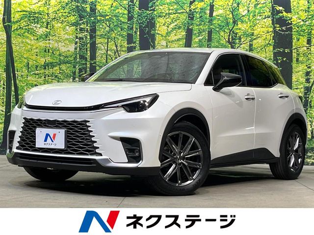 Lexus LBX 1
