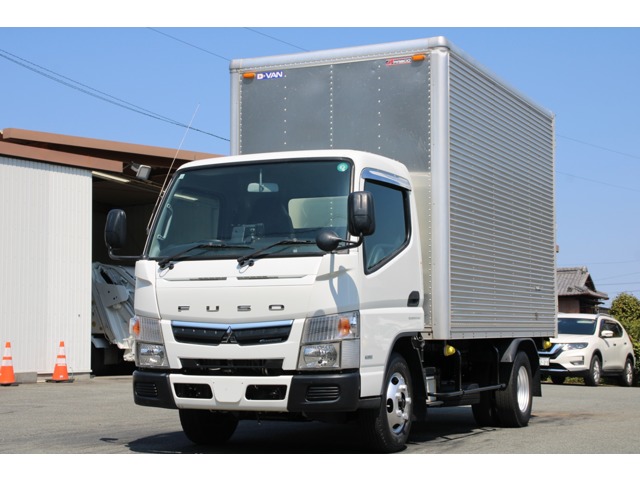 Mitsubishi Fuso Canter 1