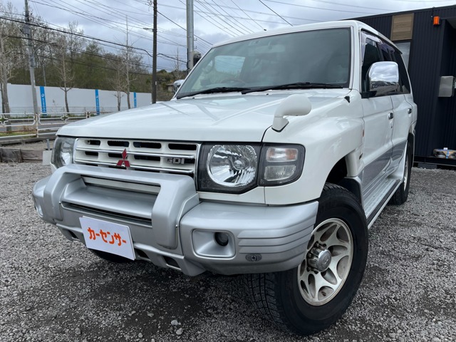Mitsubishi Pajero 2