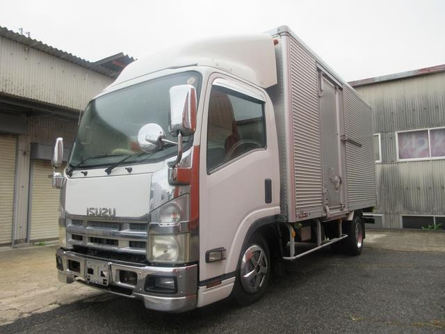 2010 Isuzu Elf