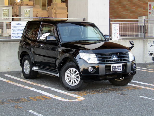Mitsubishi Pajero 2