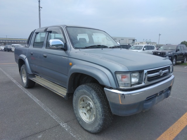 Toyota Hilux 1
