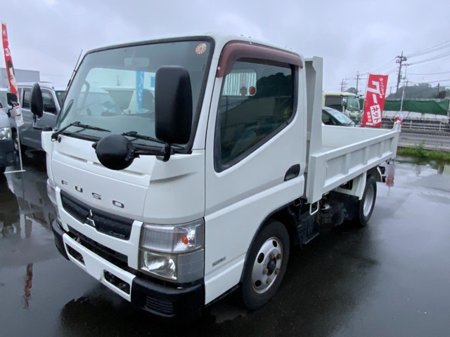 Mitsubishi Fuso Canter 1