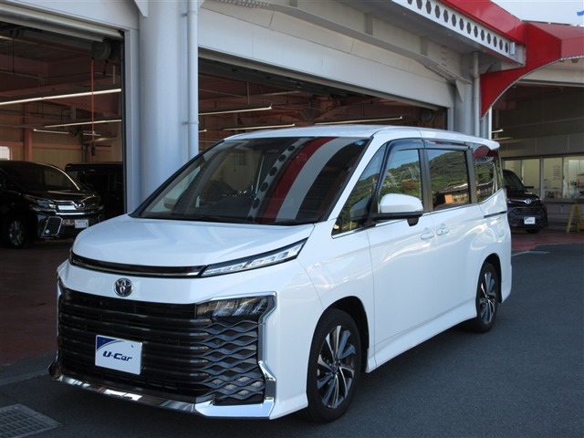2023 Toyota Voxy