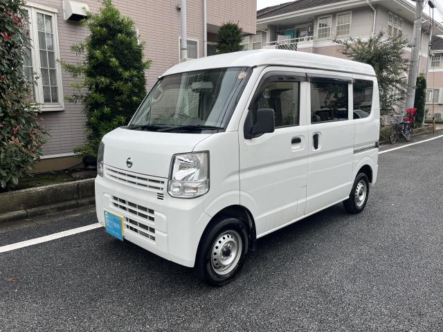 Nissan NV100 Clipper 1