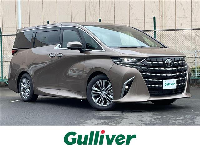 Toyota Alphard 1