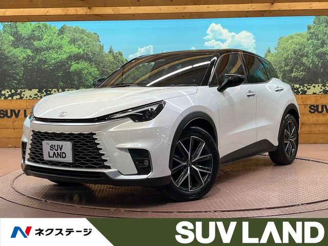 Lexus LBX 1