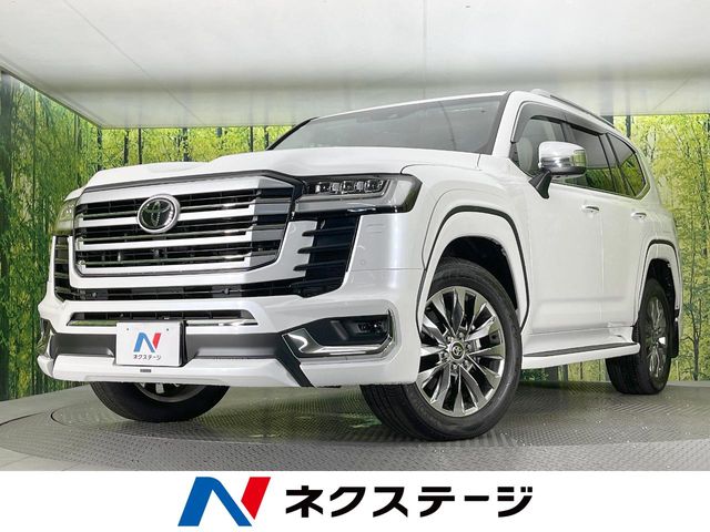 Toyota Land Cruiser 300 1