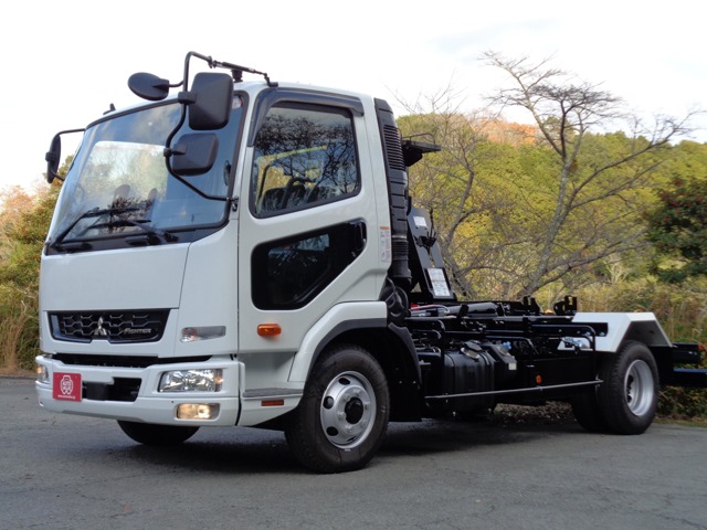 Mitsubishi Fuso Fighter 1