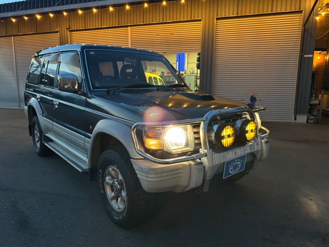 Mitsubishi Pajero 1
