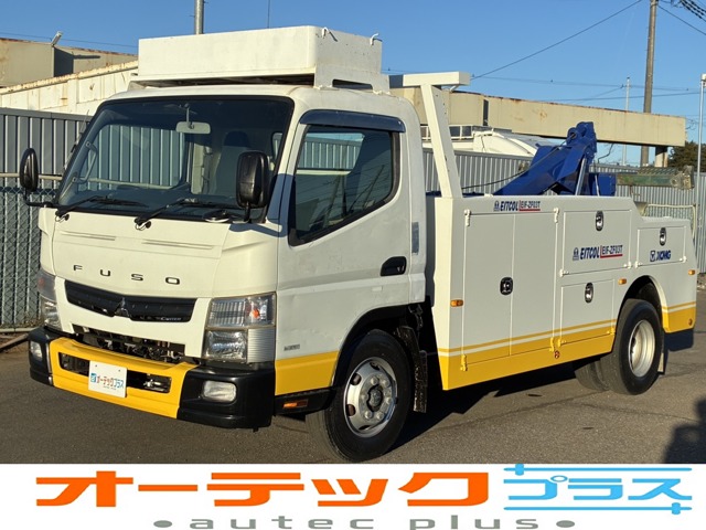Mitsubishi Fuso Canter 1