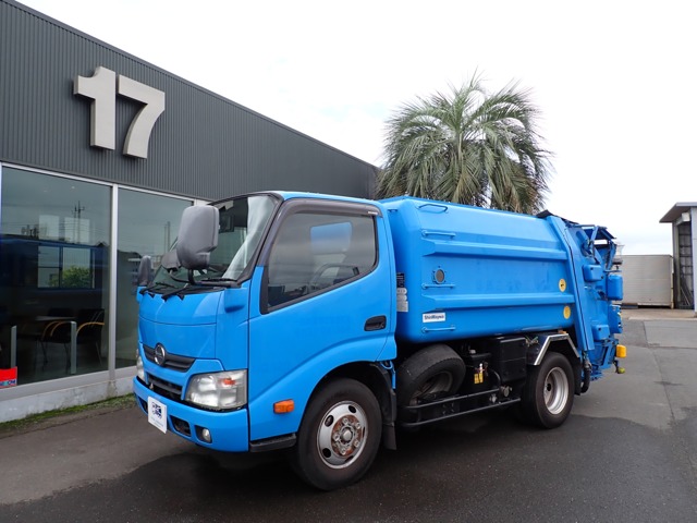 2014 Hino Dutro