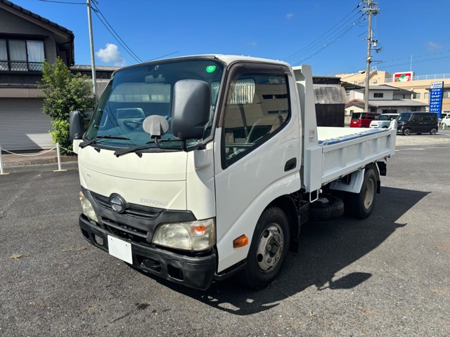 2012 Hino Dutro