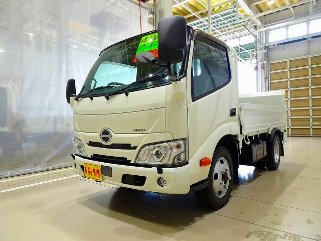 Hino Dutro 1