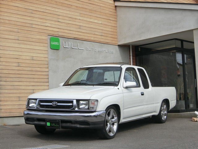 Toyota Hilux 1