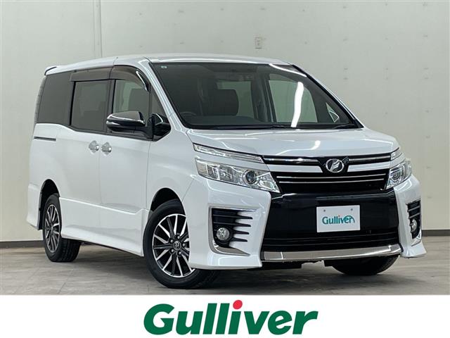 Toyota Voxy 1