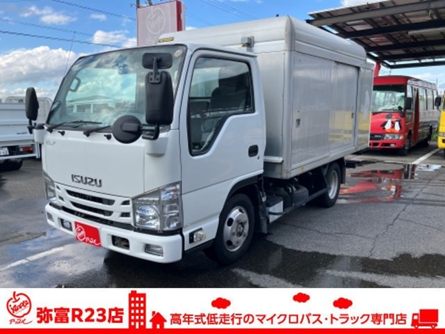 2015 Isuzu Elf