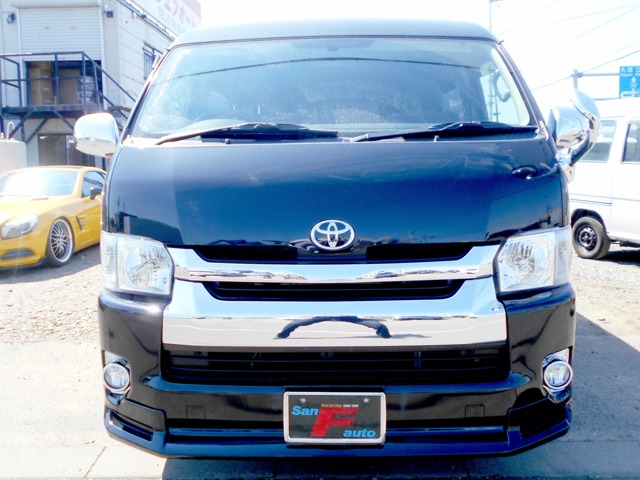 Toyota Regius Ace 1
