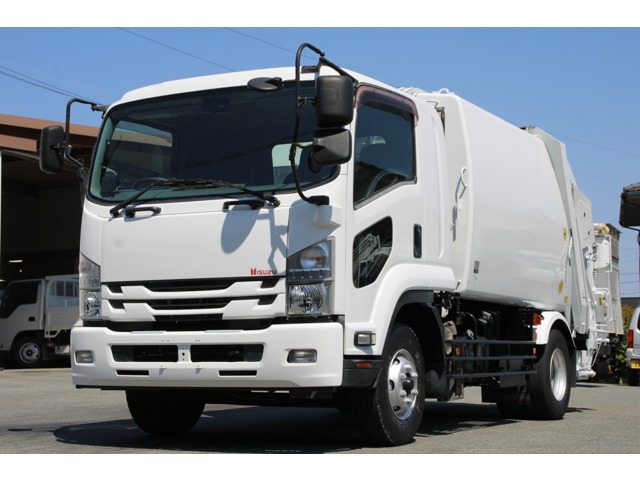 2017 Isuzu Forward