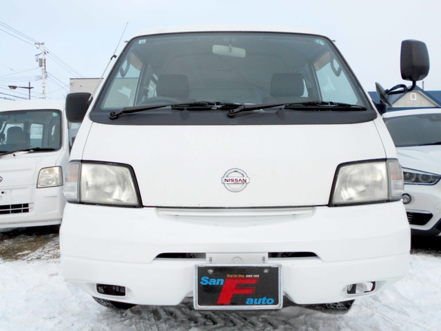 Nissan Vanette 1