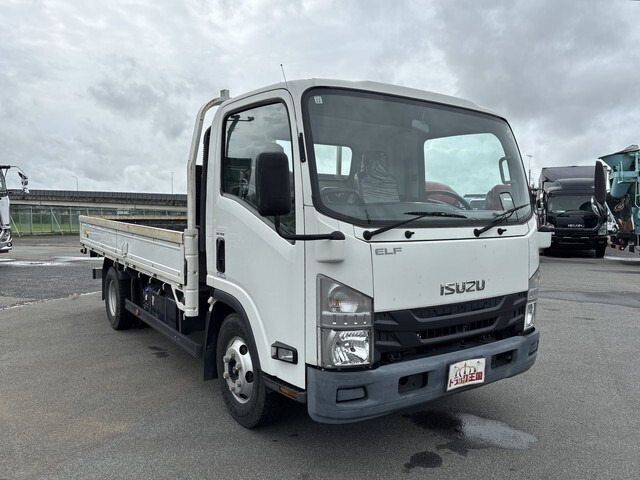 2019 Isuzu Elf