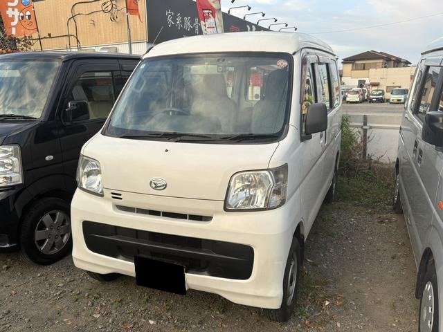 Daihatsu Hijet Cargo 2