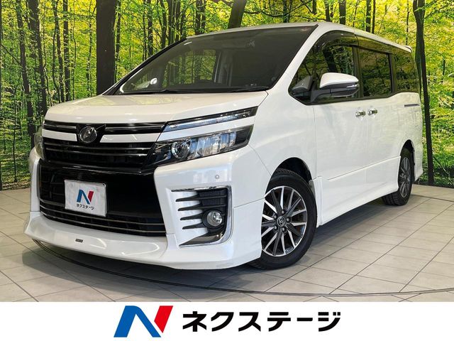Toyota Voxy 1