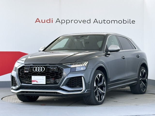 Audi RS Q8 1