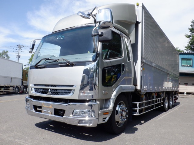 Mitsubishi Fuso Fighter 1