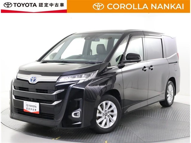 Toyota Noah 1
