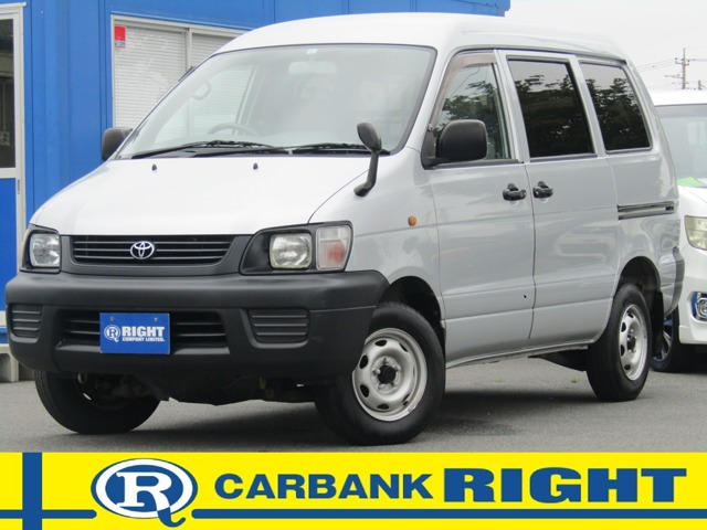 Toyota Light Ace Van 1