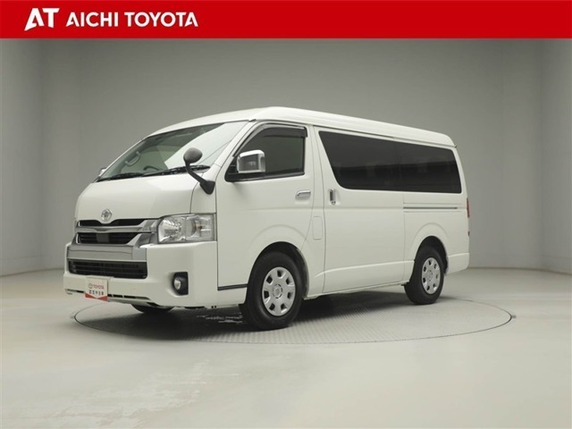 Toyota Hiace 1