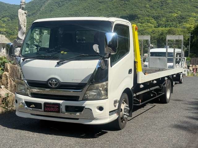 Toyota Toyoace 1