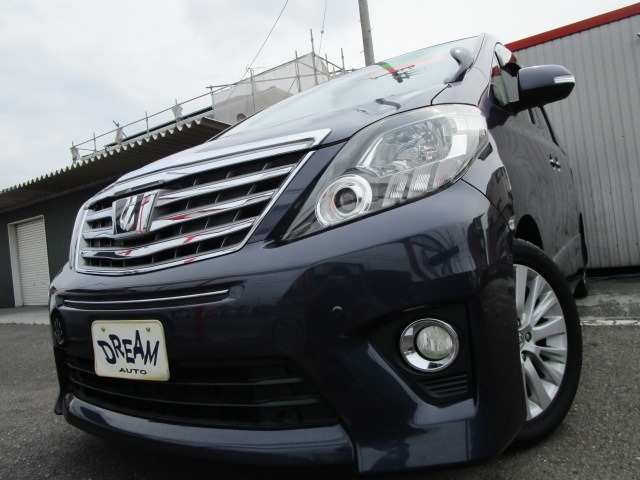 Toyota Alphard 1