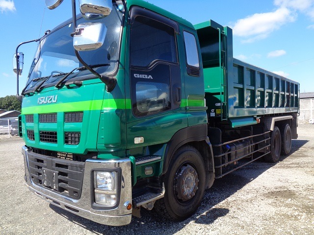 2010 Isuzu Giga