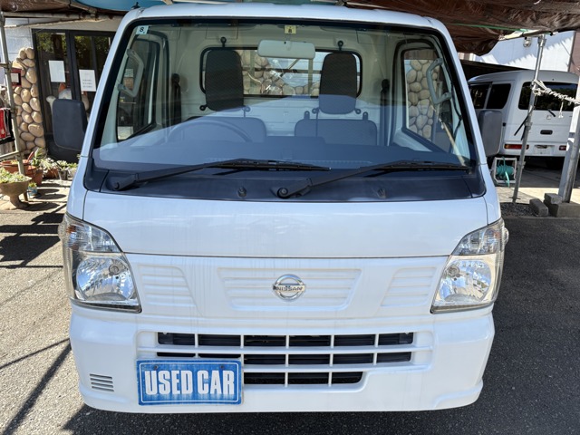 Nissan NT100 Clipper 1