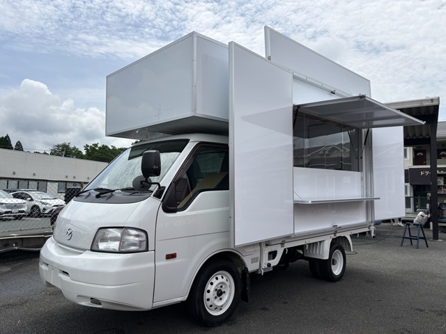 Mazda Bongo Truck 1