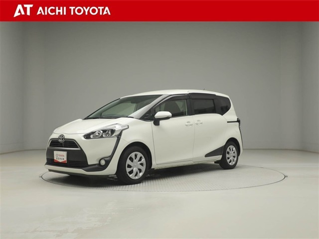Toyota Sienta 1