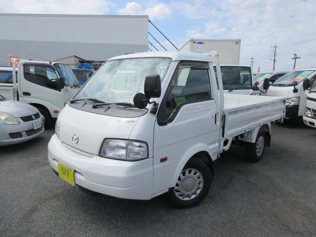 Mazda Bongo Truck 1
