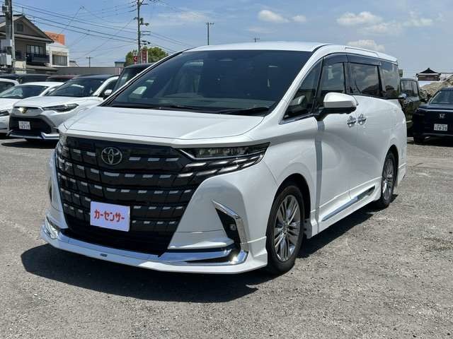 Toyota Alphard 1
