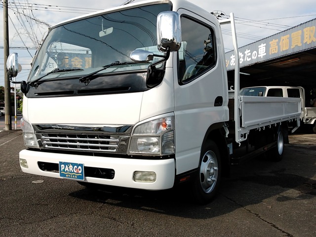 Mitsubishi Fuso Canter 1